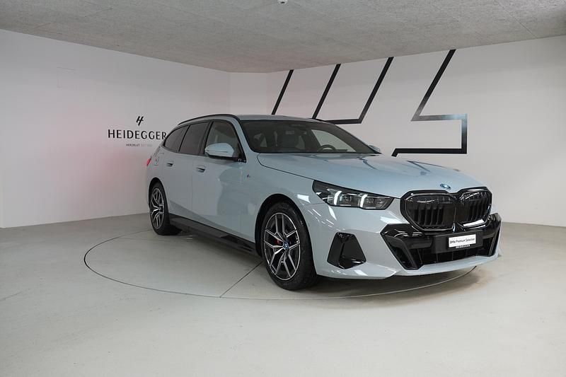 Gebraucht BMW 530e M Sport 299 PS (219 kW) 2024 Kombi