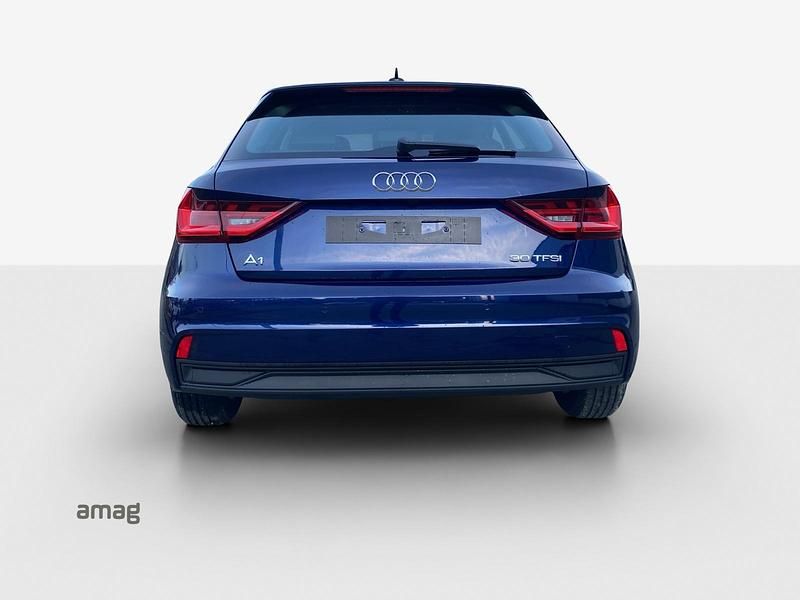 Gebraucht Audi A1 Sportback Attraction 115 PS (84 kW) 2025 Navarrablau metallic  navarrablau metallic Kleinwagen
