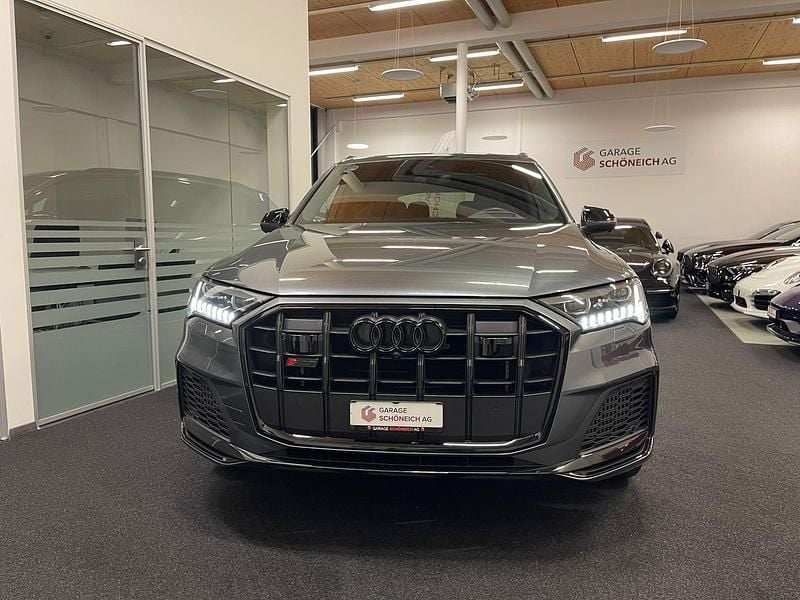 Gebraucht Audi SQ7 Ambiente 507 PS (372 kW) 2022 Schwarz SUV