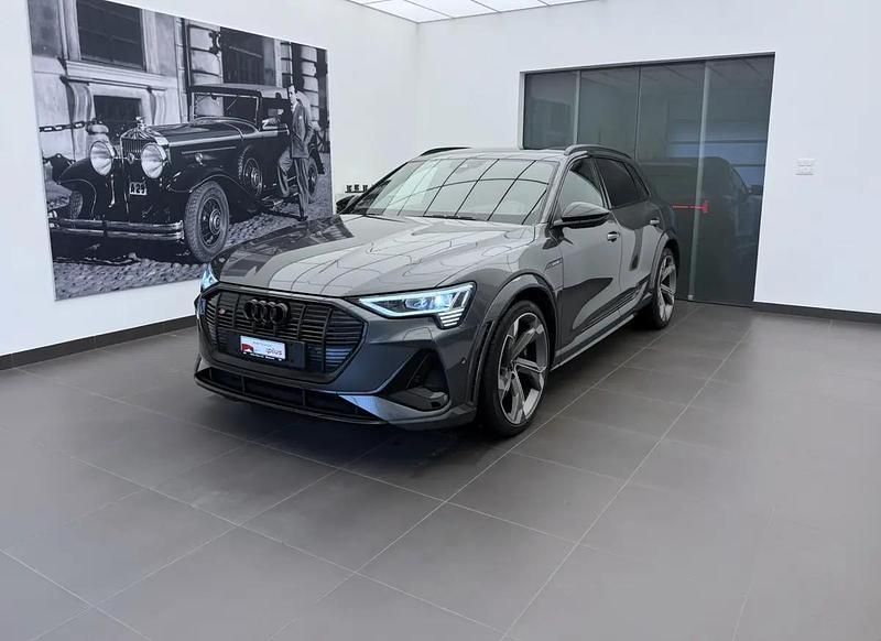 Gebraucht Audi e-tron 369 kW (503 PS) 2026 Gray SUV