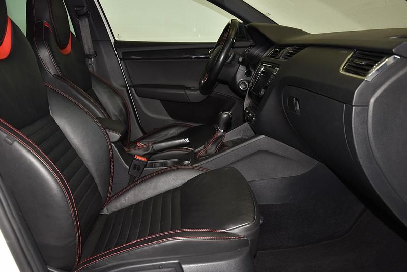 Gebraucht Skoda Octavia RS 220 PS (161 kW) 2016 Kleinwagen