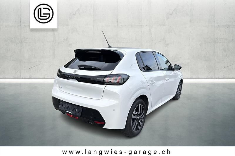 Gebraucht Peugeot 208 Allure 101 PS (74 kW) 2023 Kleinwagen