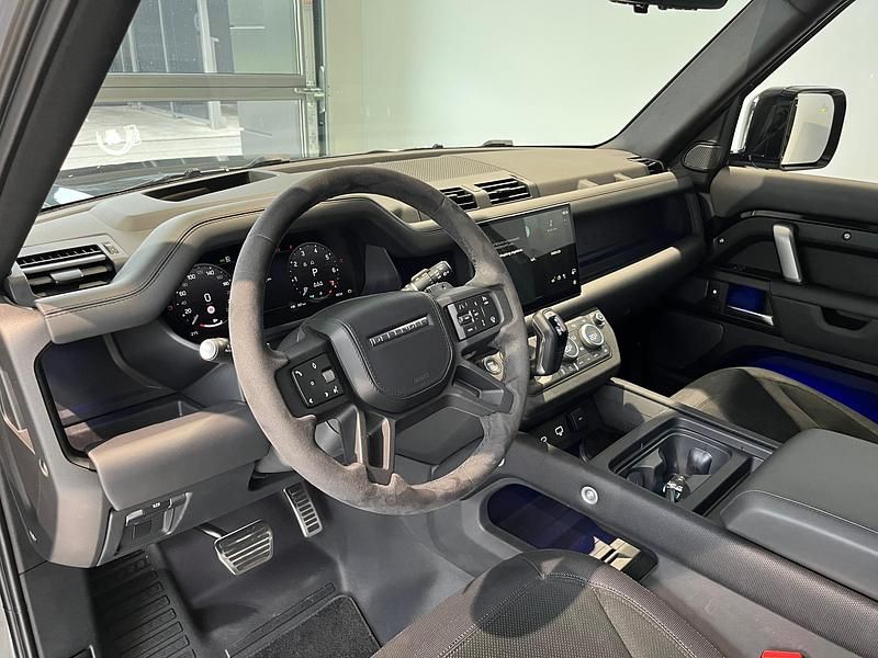 Gebraucht Land Rover Defender 525 PS (386 kW) 2023 SUV