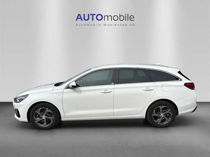 Weiss Gebraucht 2025 Hyundai i30 Kombi | CHF 26’850 (Fairer Preis) - Bild 1/4