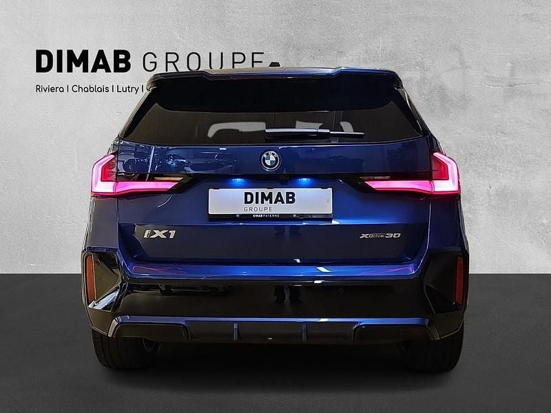 Gebraucht BMW iX1 M Sport 225 kW (306 PS) 2023 Blau SUV