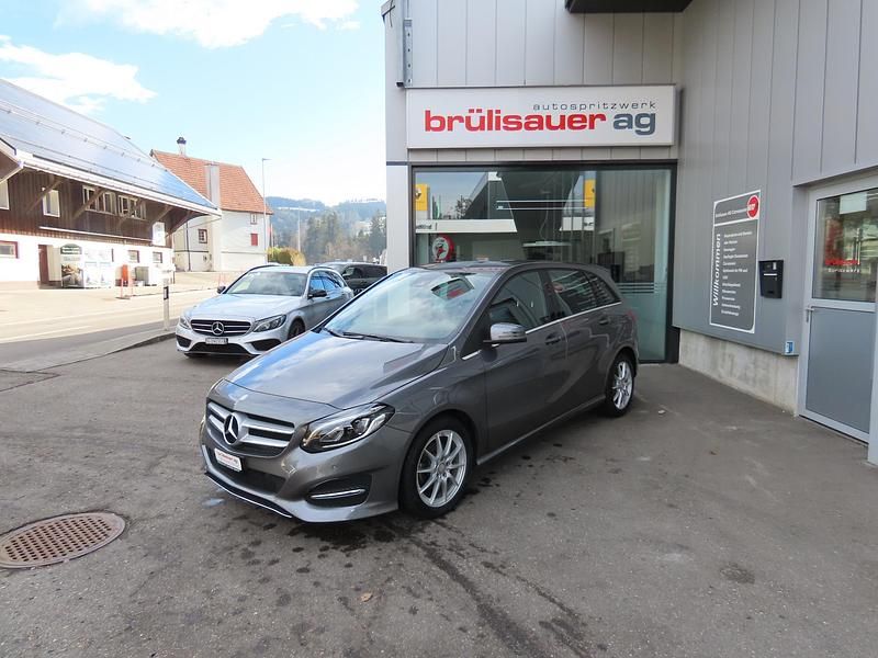 Gebraucht Mercedes B220 177 PS (130 kW) 2017 Grau Van / Kleinbus