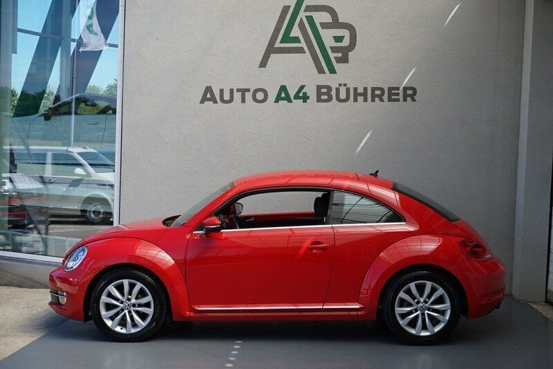 Gebraucht VW Beetle Design 105 PS (77 kW) 2015 Rot Kleinwagen