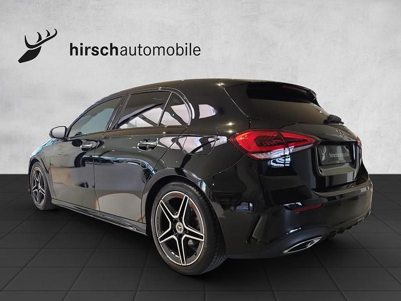 Gebraucht Mercedes A180 AMG line 136 PS (100 kW) 2023 Schwarz Limousine