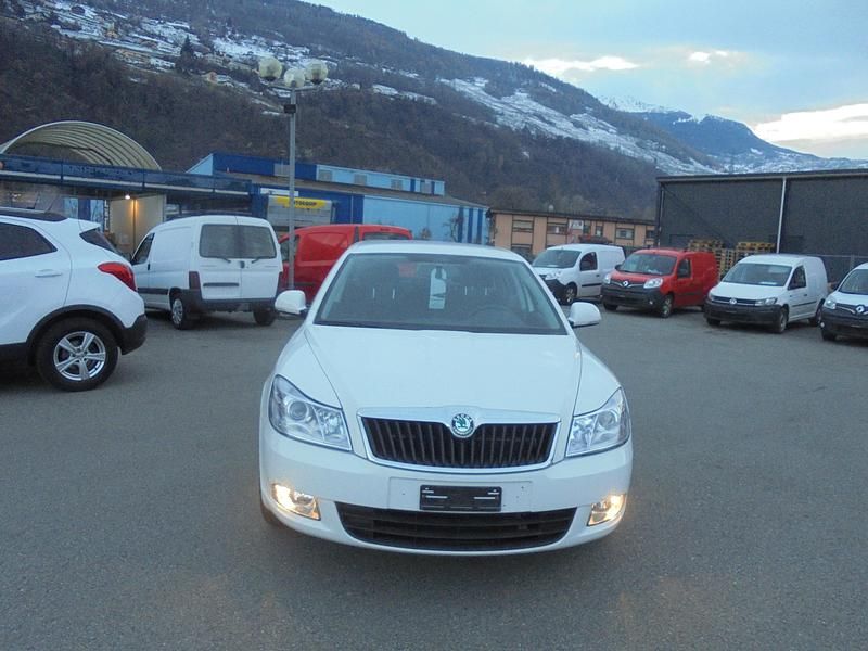 Gebraucht Skoda Octavia Ambition 105 PS (77 kW) 2012 Kombi