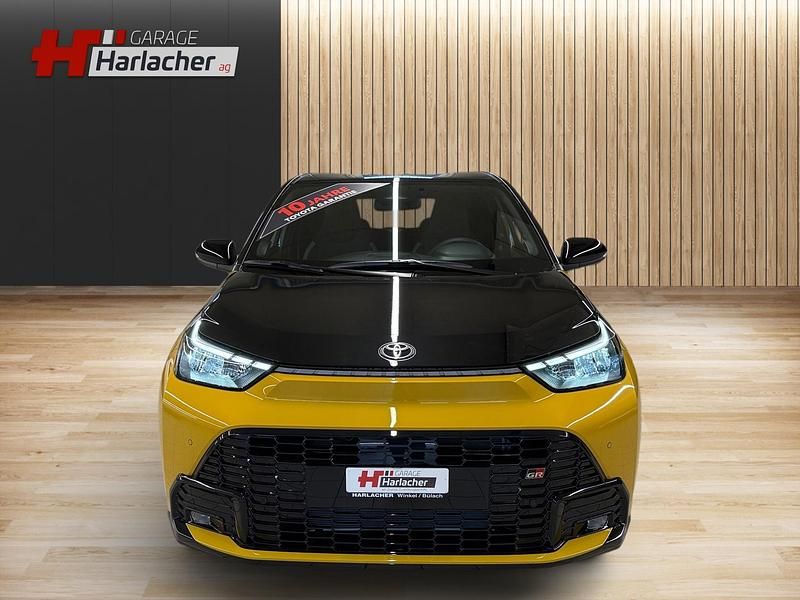 Neu Toyota Aygo X Sport 116 PS (85 kW) 2025 Gelb SUV