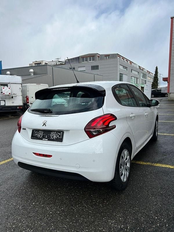 Gebraucht Peugeot 208 Style 82 PS (60 kW) 2018 Kleinwagen