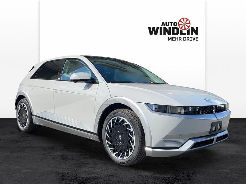Grau Gebraucht 2023 Hyundai Ioniq Kleinwagen | CHF 39’500 - Bild 1/4