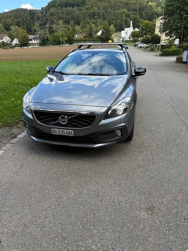 Gebraucht 2014 Volvo V40 CC Kombi | CHF 10’300 - Bild 1/4