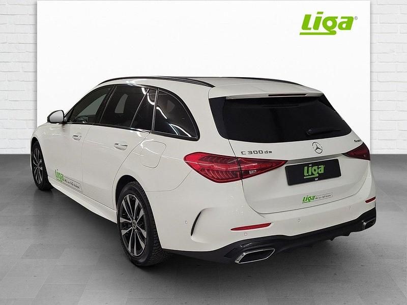 Gebraucht Mercedes C300e AMG line 326 PS (239 kW) 2024 Kombi