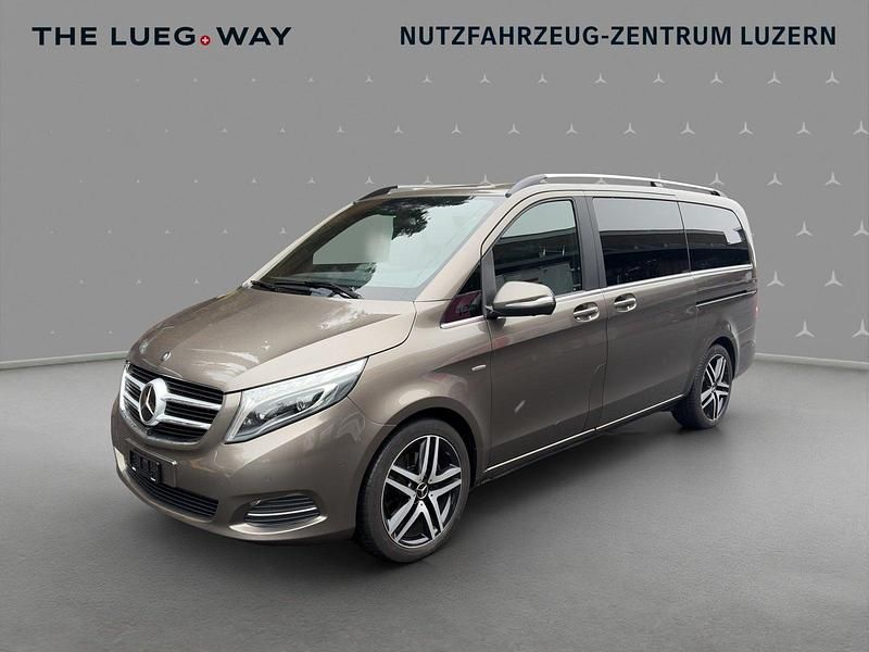 Gebraucht Mercedes V250 Edition 190 PS (139 kW) 2015 Braun Van / Kleinbus