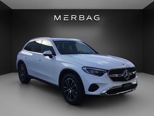 Weiss Neu 2025 Mercedes GLC300e SUV | CHF 65’800 - Bild 1/4