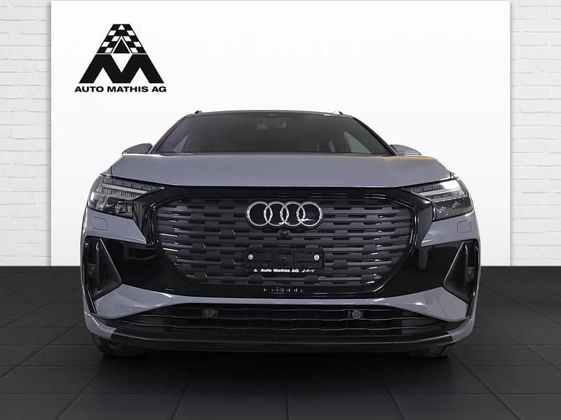 Gebraucht Audi Q4 e-tron 219 kW (299 PS) 2026 Gray SUV