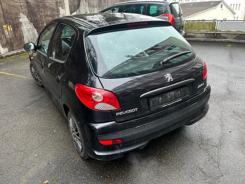 Gebraucht Peugeot 206+ 75 PS (55 kW) 2010 Kleinwagen