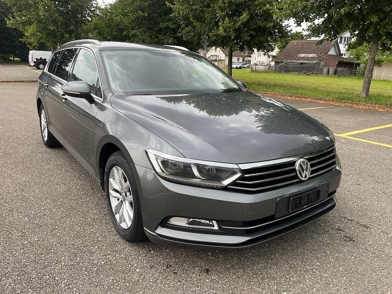 Gebraucht VW Passat Comfortline 120 PS (88 kW) 2015 Kombi
