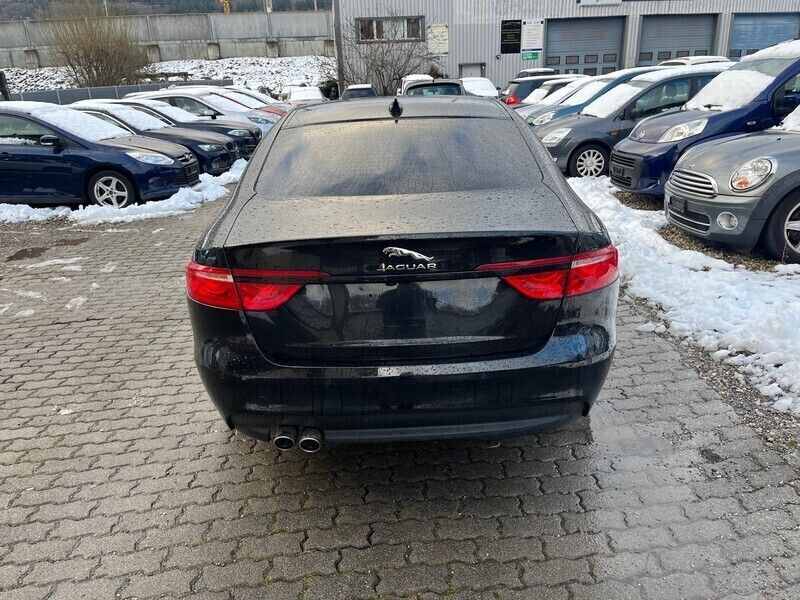 Gebraucht Jaguar XF Prestige 180 PS (132 kW) 2016 Limousine
