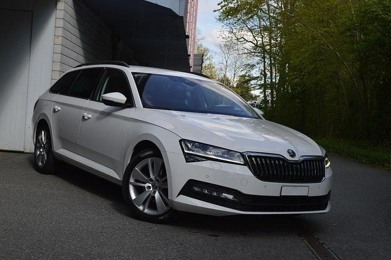 Gebraucht 2019 Skoda Superb Ambition Kombi | CHF 25’800 (Etwas zu teuer) - Bild 1/4