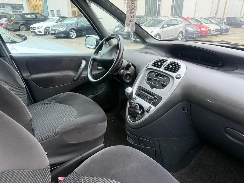 Gebraucht Citroën Xsara Picasso Exclusive 110 PS (80 kW) 2009 Van / Kleinbus