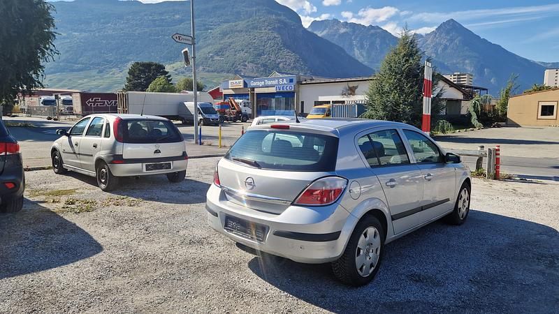 Gebraucht Opel Astra Enjoy 125 PS (91 kW) 2006