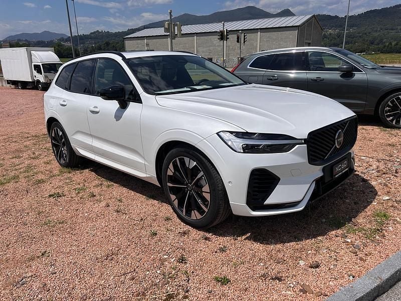 Neu 2025 Volvo XC60 Plus SUV | CHF 74’900 - Bild 1/4
