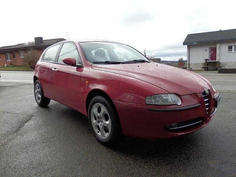 Gebraucht Alfa Romeo 147 Progression 105 PS (77 kW) 2003 Kleinwagen