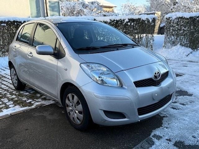 Gebraucht 2011 Toyota Yaris Luna | CHF 5’900 (Superpreis) - Bild 1/4