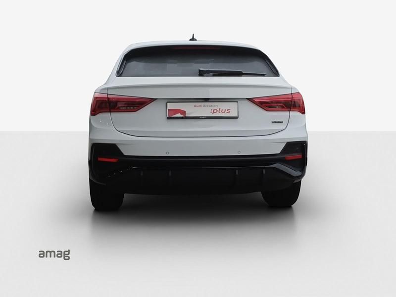 Gebraucht Audi Q3 Sportback S-Line 190 PS (139 kW) 2024 Gletscherweiss metallic SUV