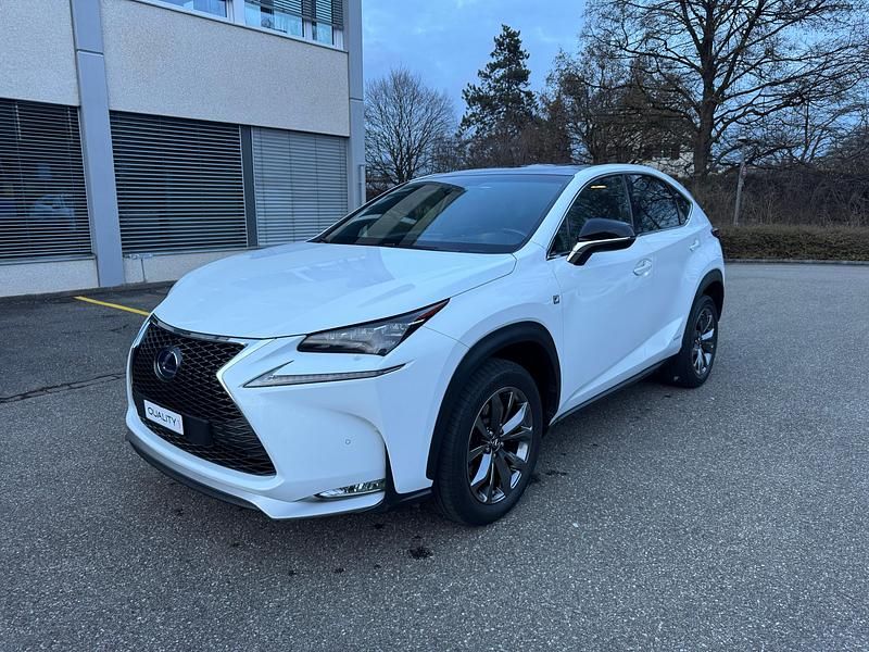 Gebraucht Lexus NX300h E-FOUR 197 PS (144 kW) 2016 SUV