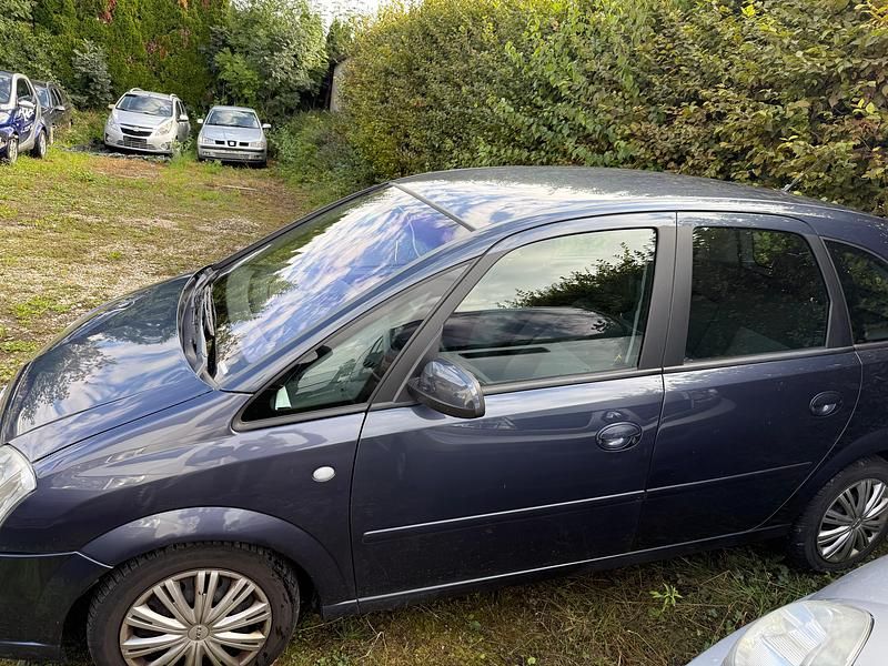 Gebraucht Opel Meriva Cosmo 100 PS (73 kW) 2006 Van / Kleinbus