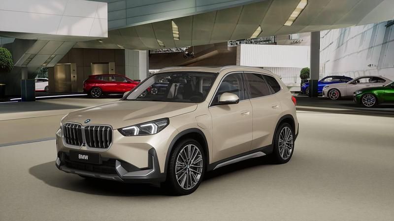 Beige Neu 2025 BMW X1 Comfort Edition SUV | CHF 76’000 (Fairer Preis) - Bild 1/4