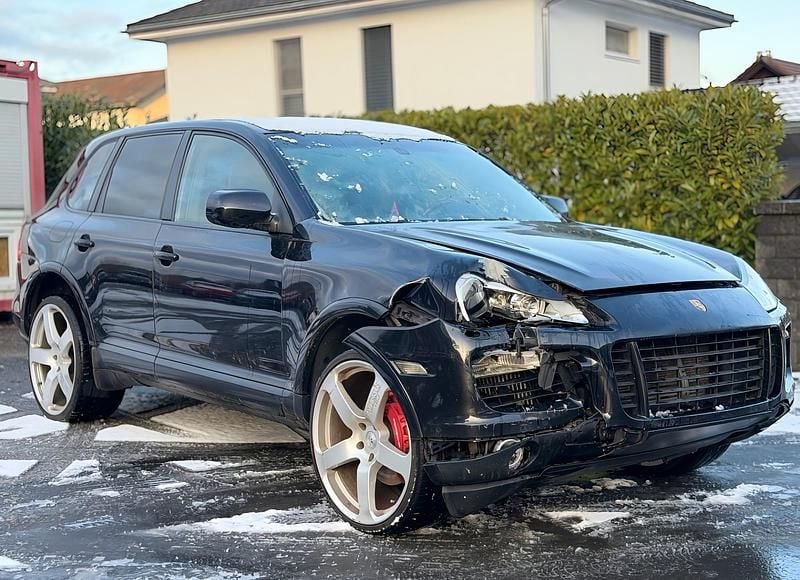 Gebraucht 2008 Porsche Cayenne Turbo SUV | CHF 3’400 - Bild 1/4