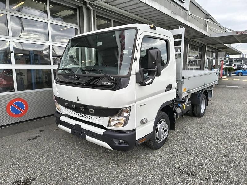 Weiss Neu 2025 Mitsubishi Canter Abholung | CHF 56’500 - Bild 1/4