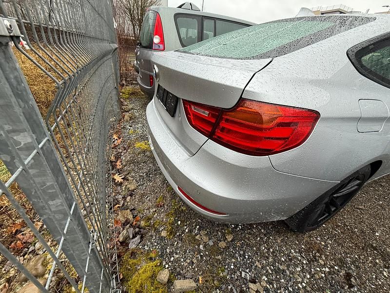 Gebraucht BMW 318 Gran Turismo 143 PS (105 kW) 2015