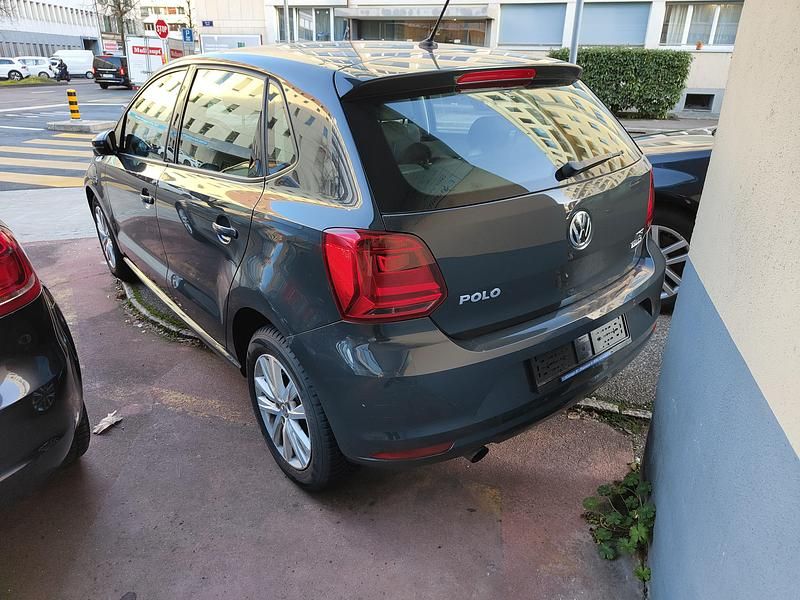 Gebraucht VW Polo Comfortline 90 PS (66 kW) 2015