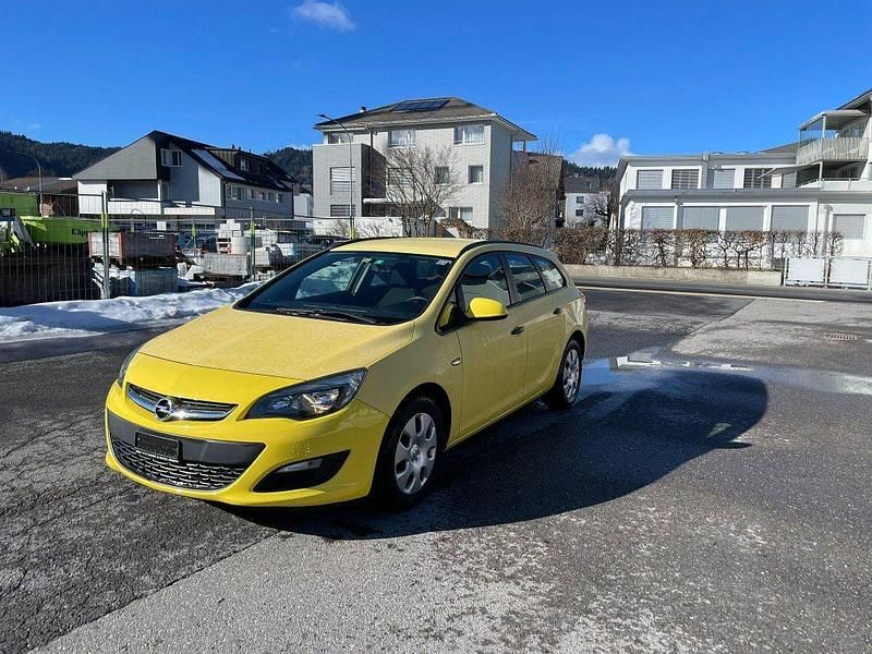 Gebraucht Opel Astra S 115 PS (84 kW) 2012 Kombi