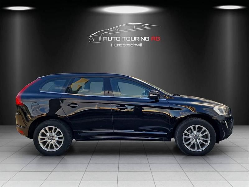 Gebraucht Volvo XC60 Momentum 215 PS (158 kW) 2015 SUV