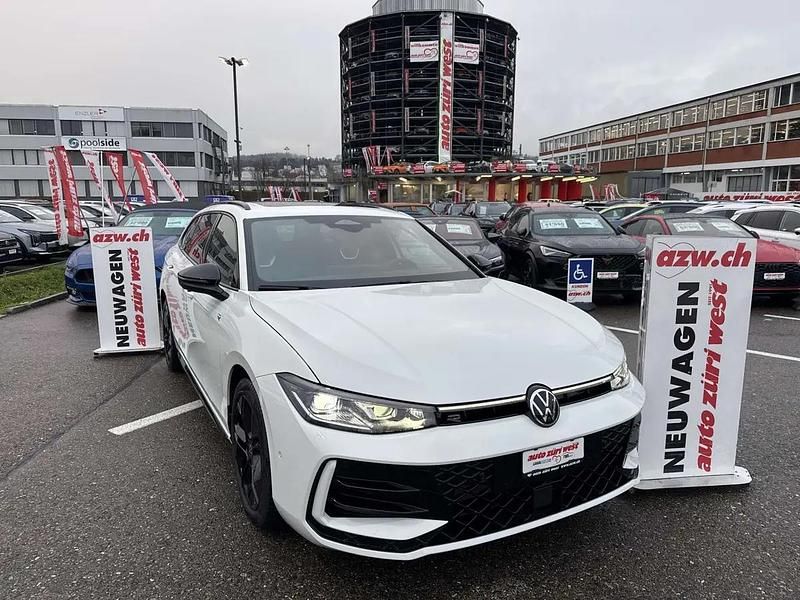 Neu VW Passat R-line 266 PS (195 kW) 2025 Weiss Kombi
