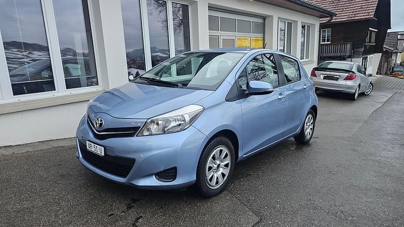 Gebraucht Toyota Yaris Sol 99 PS (72 kW) 2012 Kleinwagen