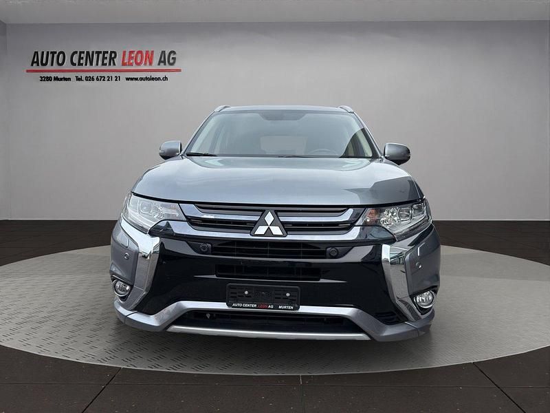 Gebraucht 2015 Mitsubishi Outlander P-HEV SUV | CHF 16’900 (Teuer) - Bild 1/4