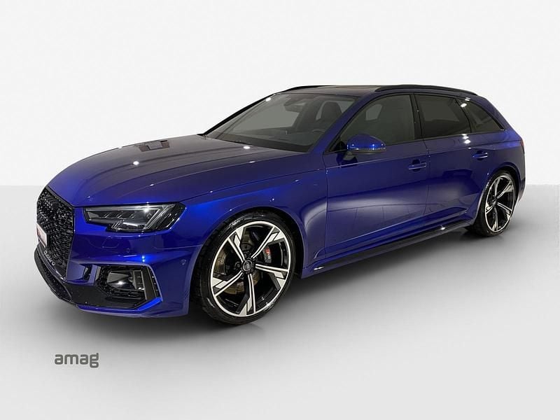 Sonderlackierung/racing blue mica (imperial blue) mxyewwa Gebraucht 2019 Audi RS4 Ambiente Kombi | CHF 57’900 (Fairer Preis) - Bild 1/4
