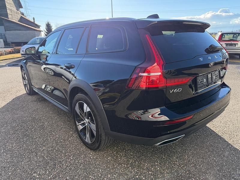 Gebraucht Volvo V60 CC 197 PS (144 kW) 2022 Kombi
