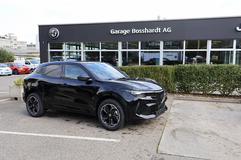 Neu 2025 Alfa Romeo Junior SUV | CHF 37’190 (Fairer Preis) - Bild 1/4