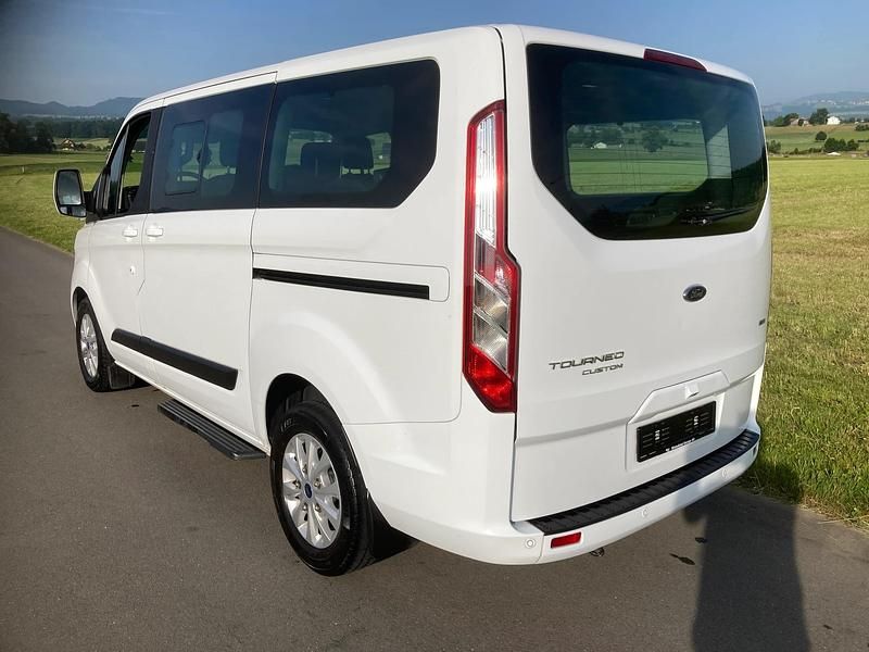 Gebraucht Ford Tourneo Custom Titanium 185 PS (136 kW) 2021 Van