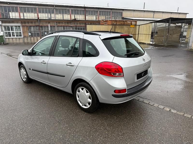 Gebraucht Renault Clio II Dynamique 101 PS (74 kW) 2009