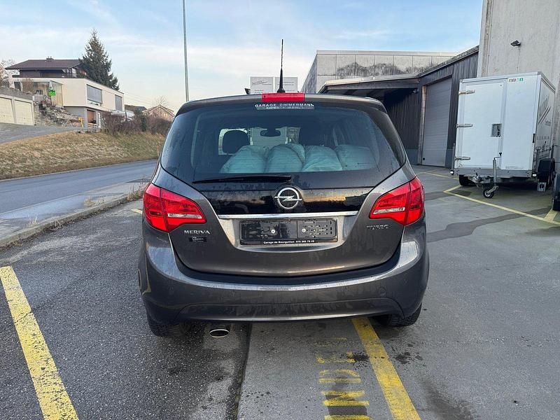 Gebraucht Opel Meriva Color Edition 140 PS (102 kW) 2012 Van / Kleinbus