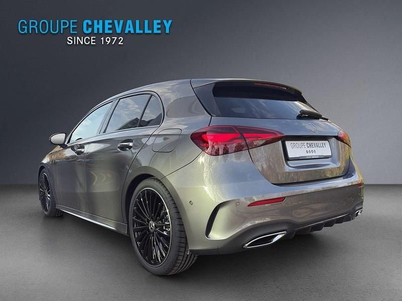 Neu Mercedes A220 190 PS (139 kW) 2025 Grau Limousine